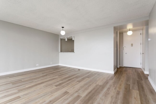 Building Photo - 66 Cleary Ct