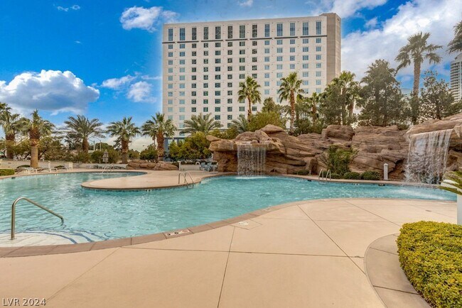 Building Photo - 322 Karen Ave