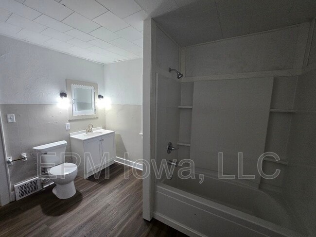 Building Photo - 312 Baltimore St