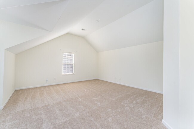 Building Photo - 3624 Pauline Ln