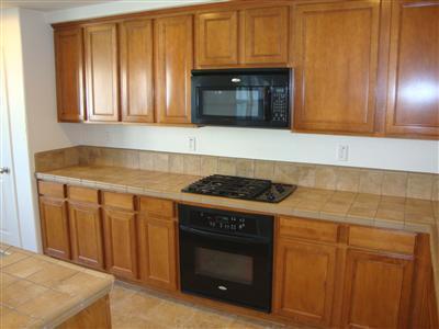 Building Photo - Charming Woodland Corner Home – Spacious 3 Bed, 2.5 Bath on a Quiet Cul-de-Sac