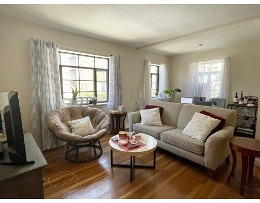 Building Photo - 79 Sutherland Rd