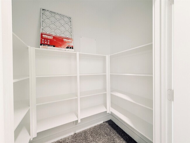 Building Photo - 16575 Oasis Glade Dr