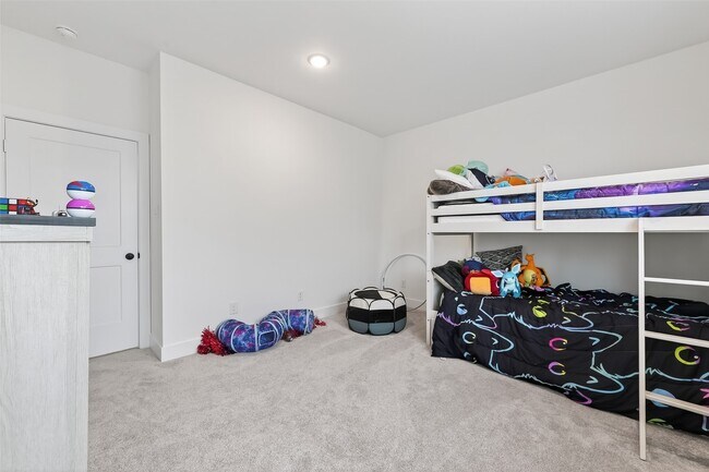 Building Photo - 15162 Post Oak Fls Dr