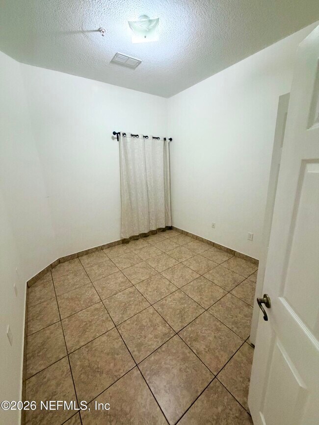 Building Photo - 9670 Amarante Cir