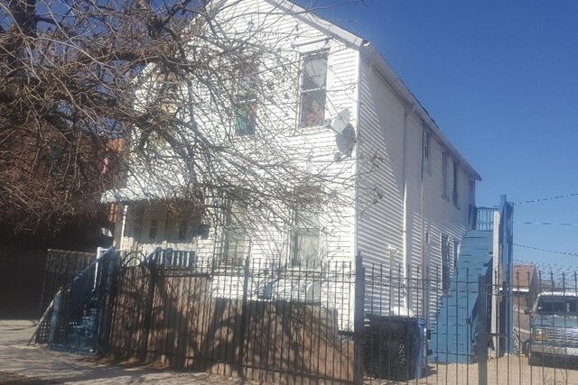 Building Photo - 3138 W Wabansia Ave