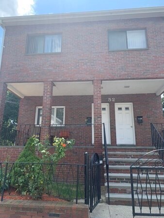 Primary Photo - 52 Winter St