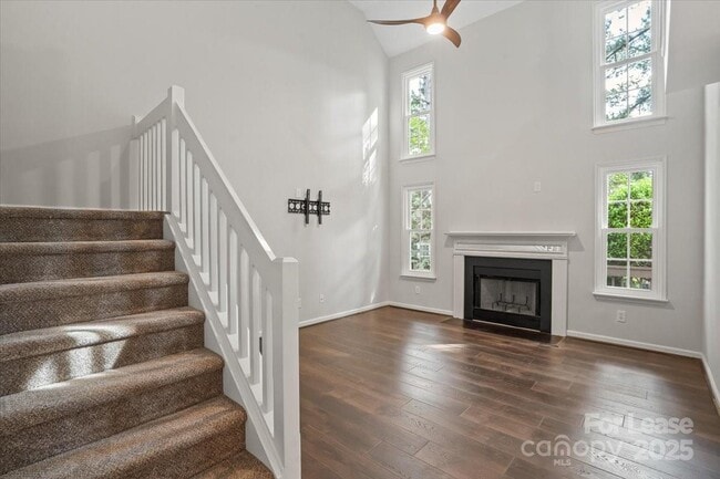 Building Photo - 9022 Roseton Ln