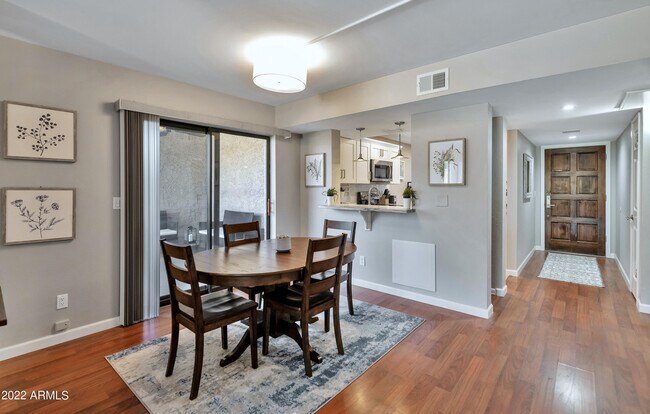 Building Photo - 5136 N 31st Pl