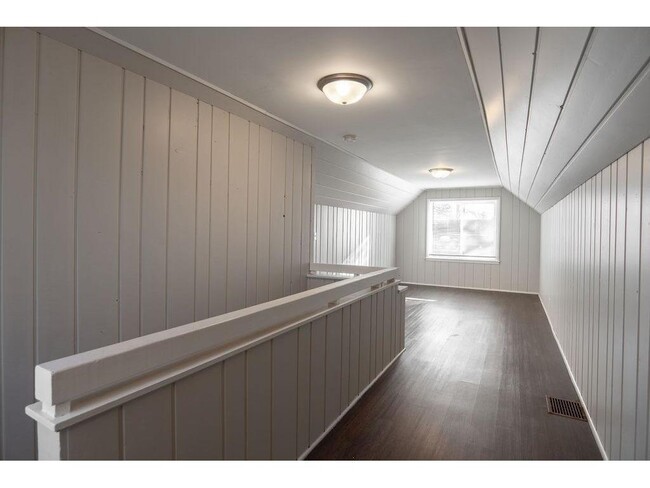 Building Photo - 5247 Dupont Ave N