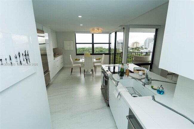 Building Photo - 936 Intracoastal Dr