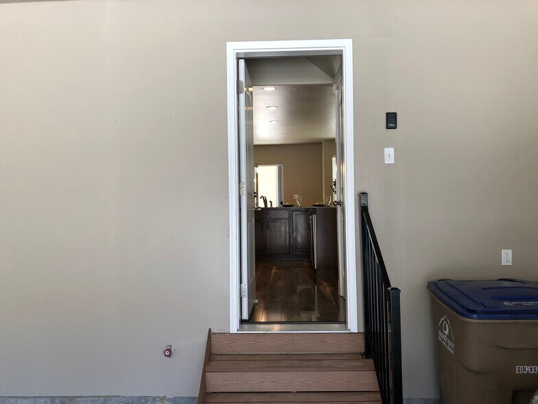 Building Photo - 14788 S Castle End Cv
