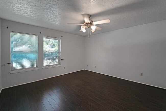 Building Photo - 21738 Dovington Ct