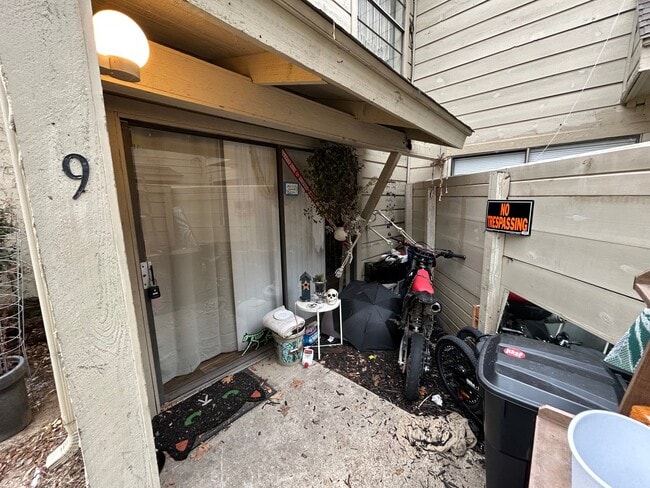 Building Photo - 4405 Carter Creek Pkwy