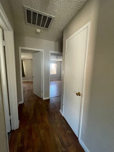 Building Photo - 415 H St