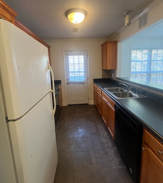 Building Photo - 108 Bentwood Cir