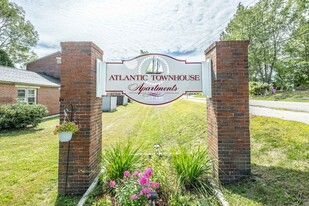 Building Photo - Atlantic Townhouse Apartments