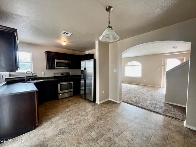 Building Photo - 14160 Lasso Rock Dr