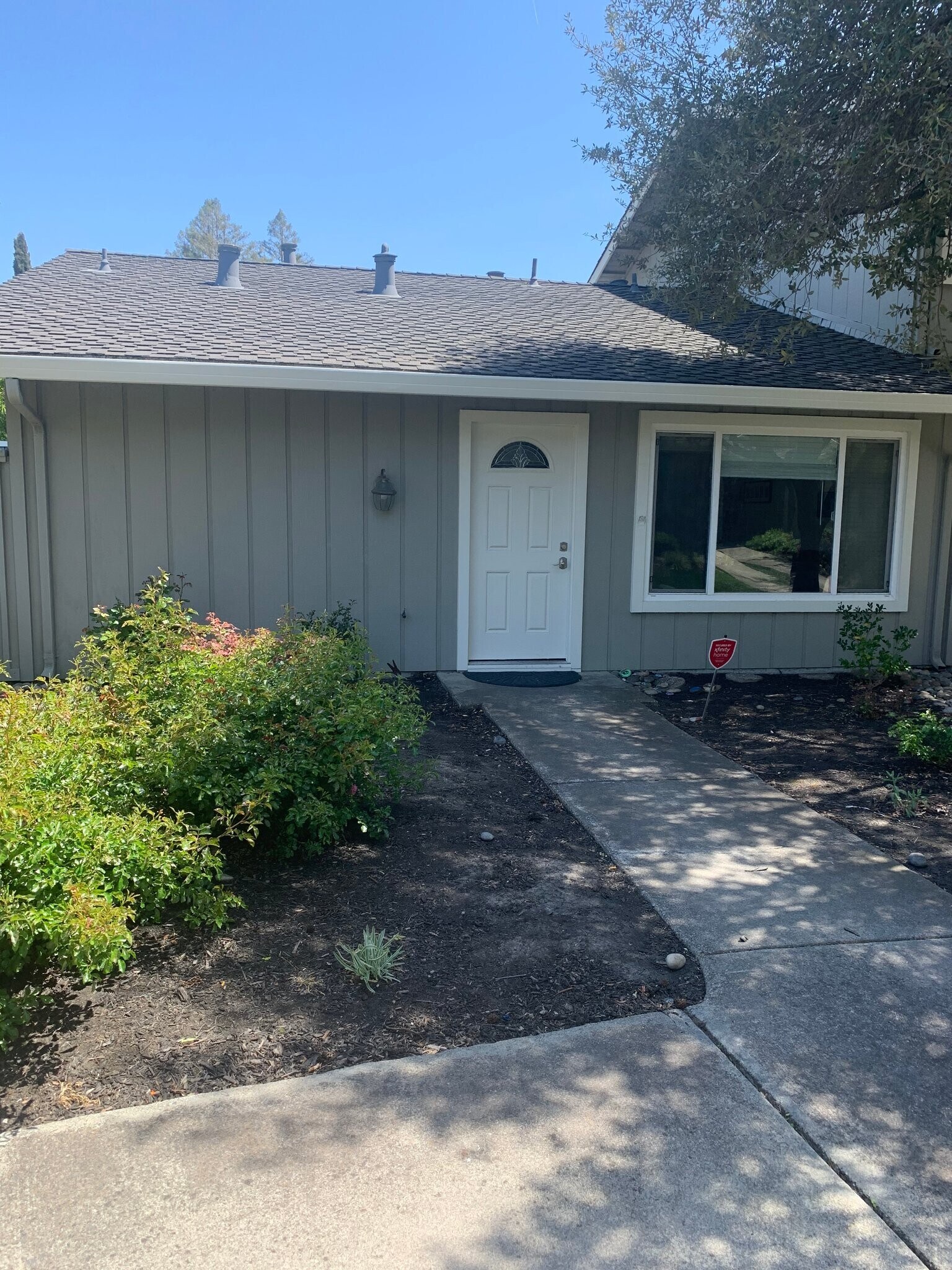 Building Photo - 2865 Fountainhead Dr