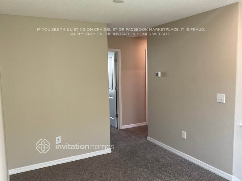 Building Photo - 5140 White Chicory Dr