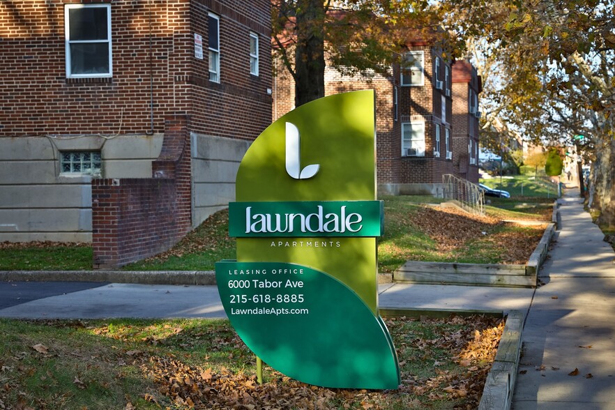 Signage - Lawndale Apartments