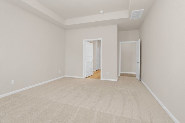 Building Photo - 9749 Grace Rdg Dr