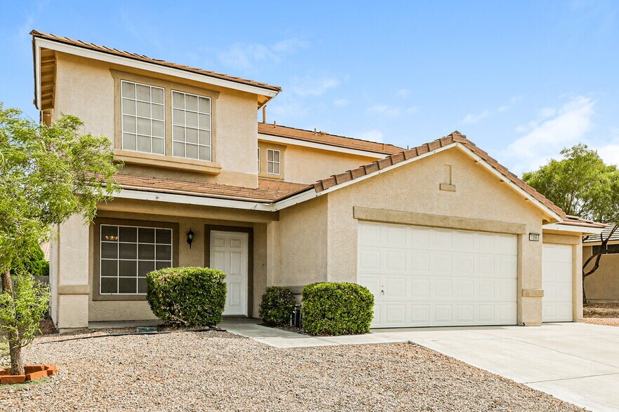 Building Photo - 1096 Pincay Dr