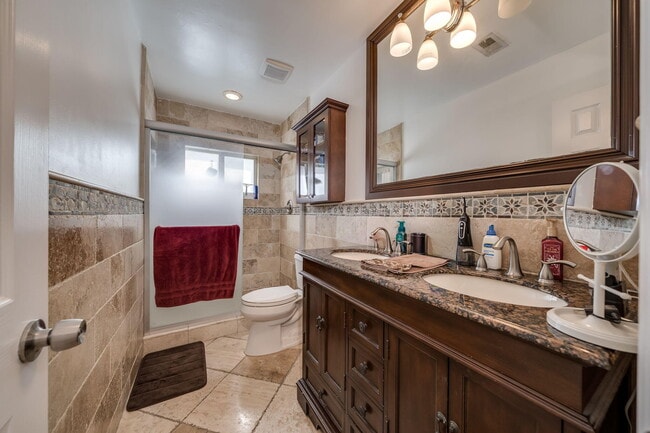 Building Photo - 9603 NW 67th Ct