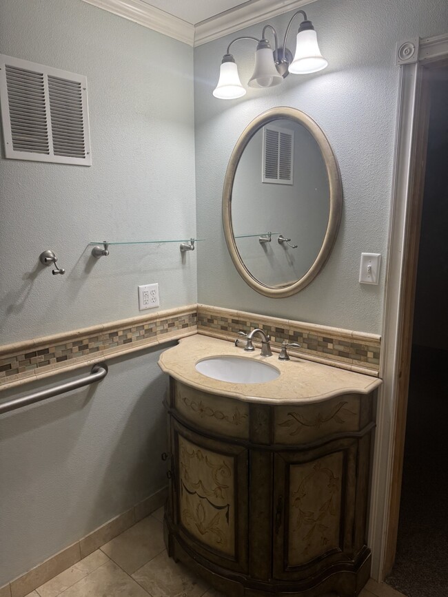 Building Photo - 2962 Mockingbird Ln