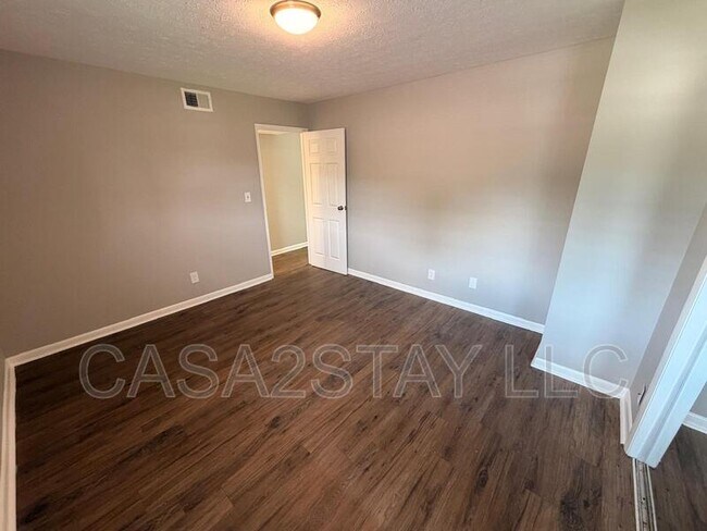 Building Photo - 5107 Malibu Ct