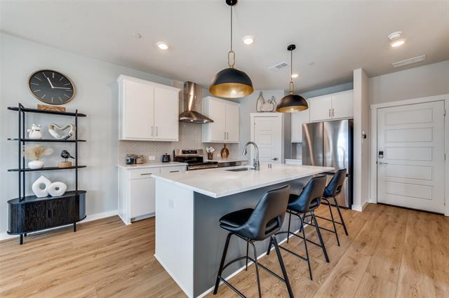 Building Photo - 3711 Rosemont Dr