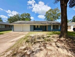 Building Photo - 4690 Fieldwood Ln
