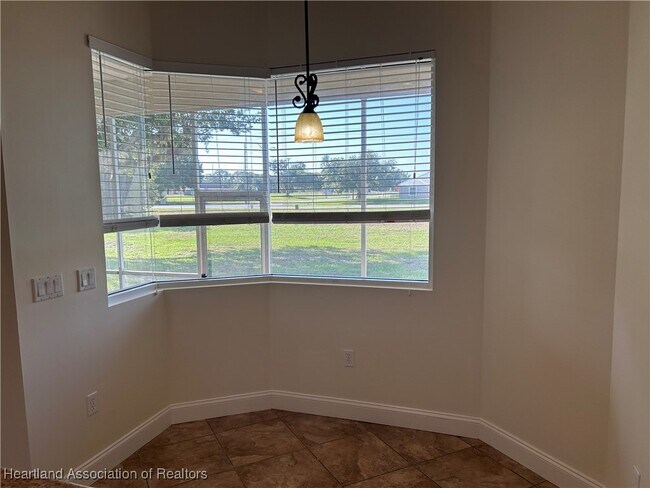 Building Photo - 6200 Pebble Ln