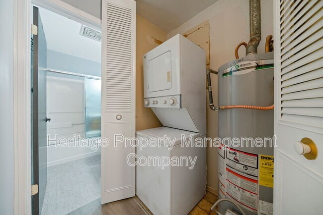 Building Photo - 6022 Castle Vw Dr