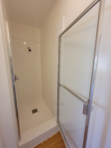 Building Photo - 13644 Leadwell St