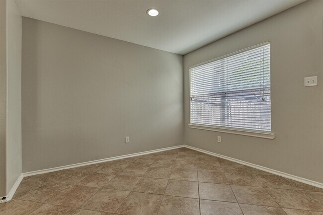 Building Photo - 34 Marble Rock Pl