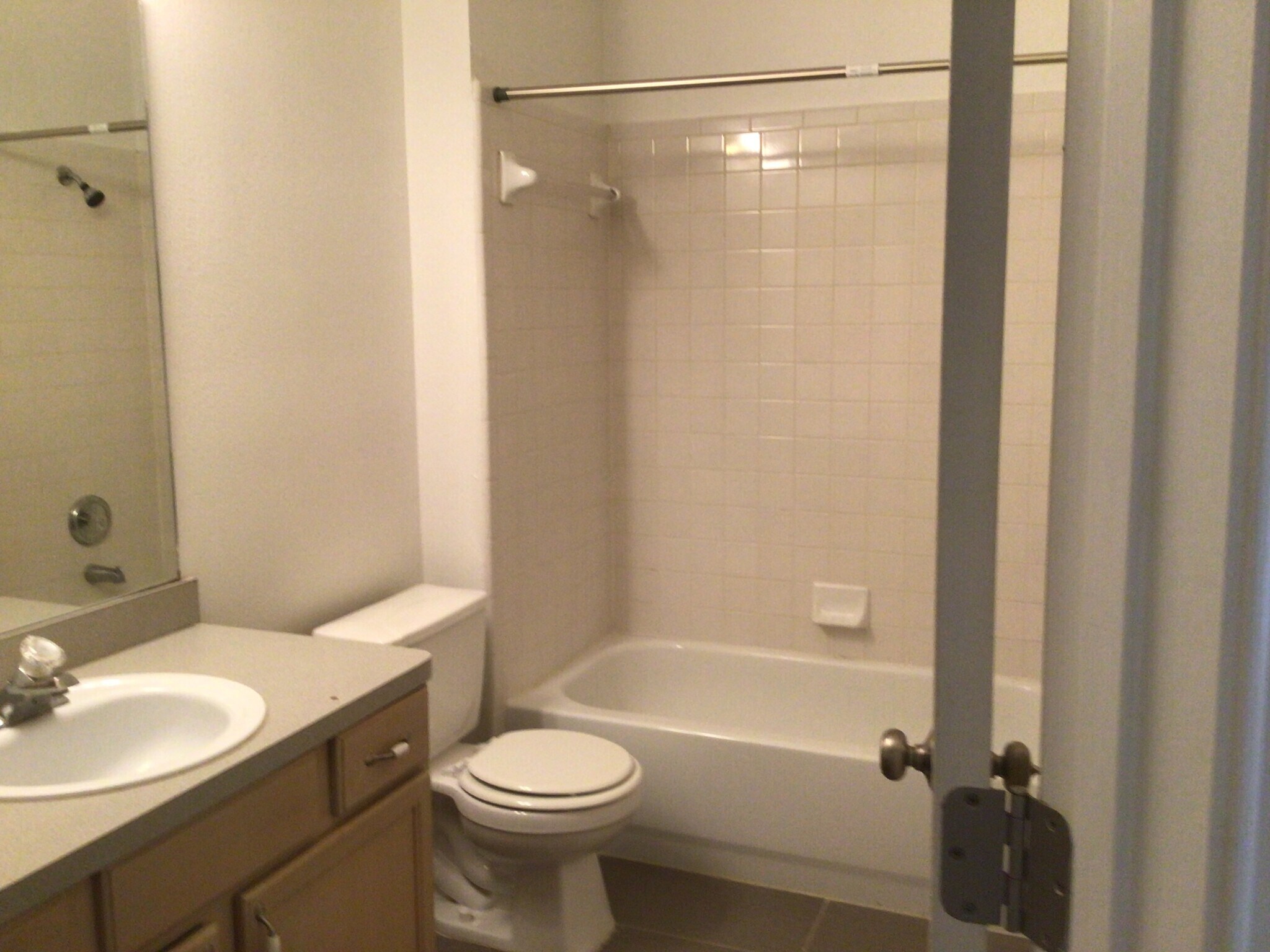 Master bath - 2913 Whisper Oaks Ln