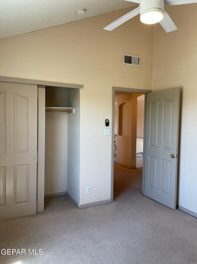 Building Photo - 12828 Tierra Ayala Dr