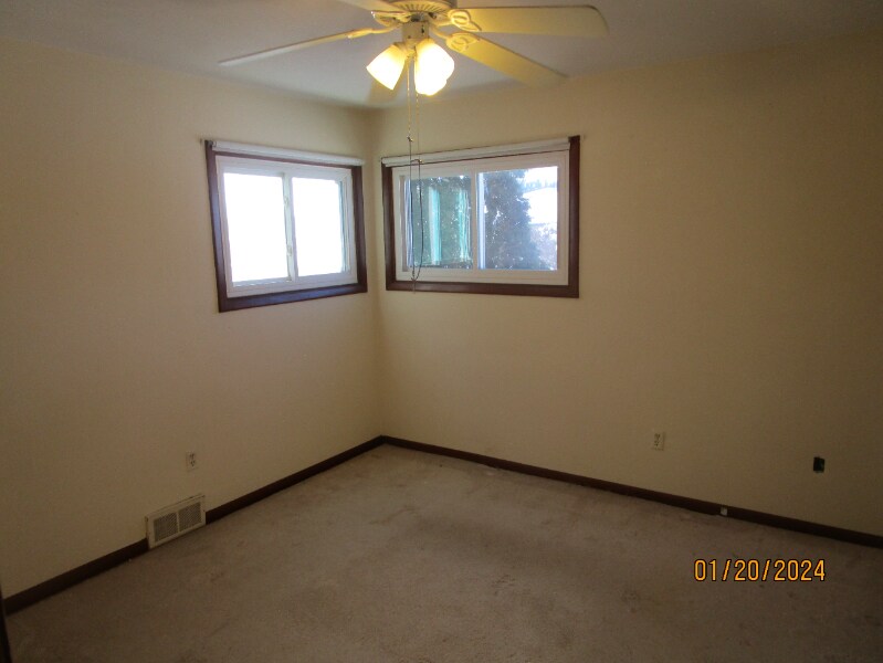 Building Photo - 744 N Webb Ave