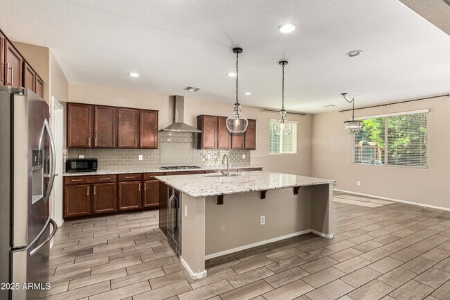 Building Photo - 9008 S 55th Dr