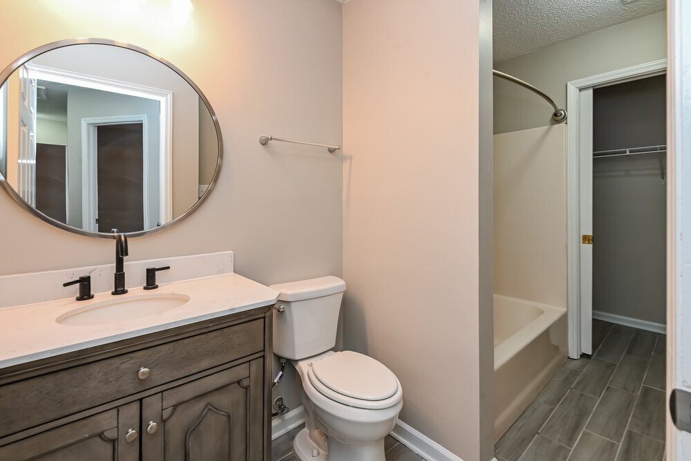 Building Photo - 6124 Sunbridge Ct