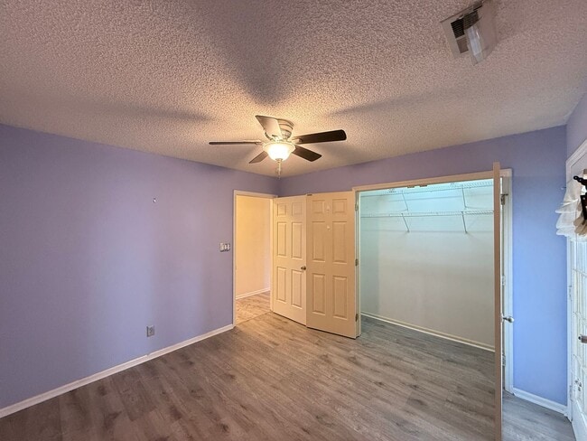 Building Photo - 671 Balfour Rd