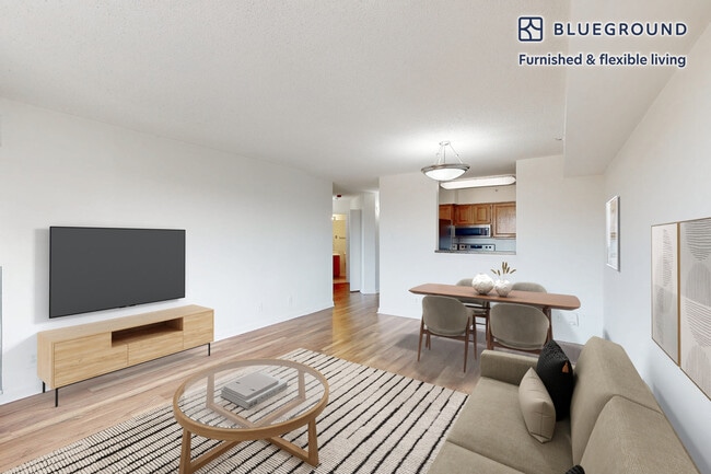 Building Photo - 2251 Pimmit Dr