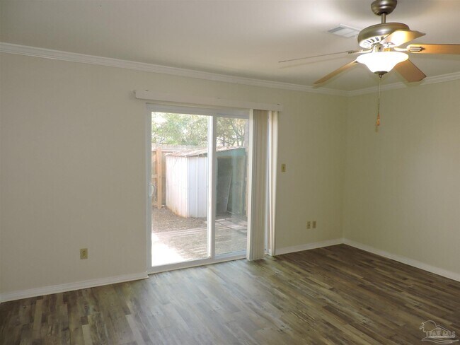 Building Photo - 3155 Belle Meade Dr