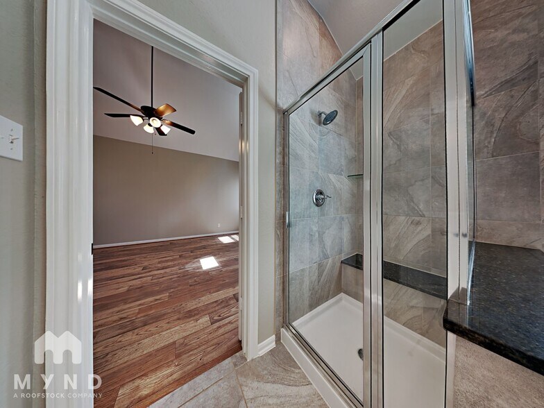 Building Photo - 118 Cheswood Forest Dr