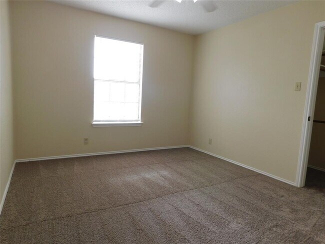 Building Photo - 716 Camp Fire Trail