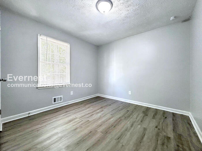 Building Photo - 118 Blackhawk Trail