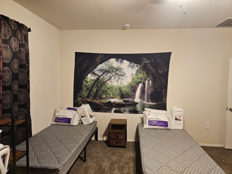 Building Photo - 35444 W San Alvarez Ave