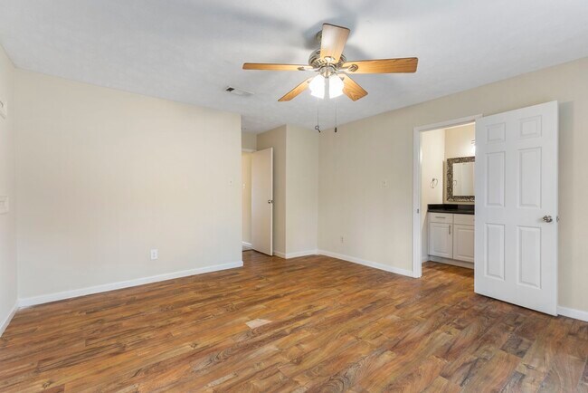 Building Photo - 12106 Gray Oak Pl