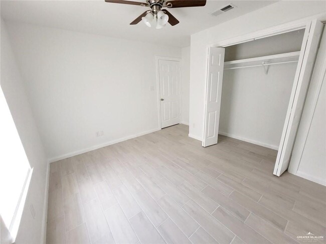 Building Photo - 6 Gastel Cir